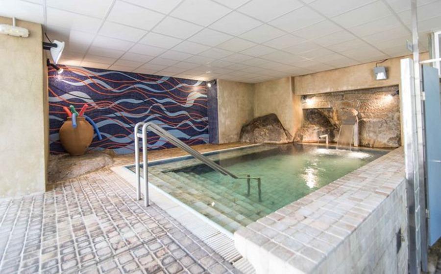Hotel Ansuina Баньос-де-Мольгас Экстерьер фото