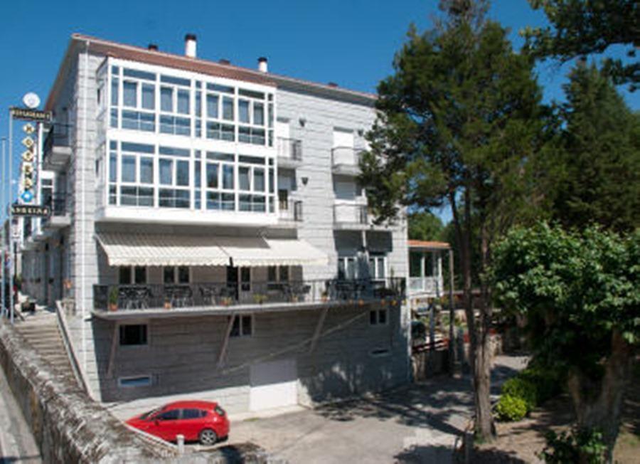 Hotel Ansuina Баньос-де-Мольгас Экстерьер фото